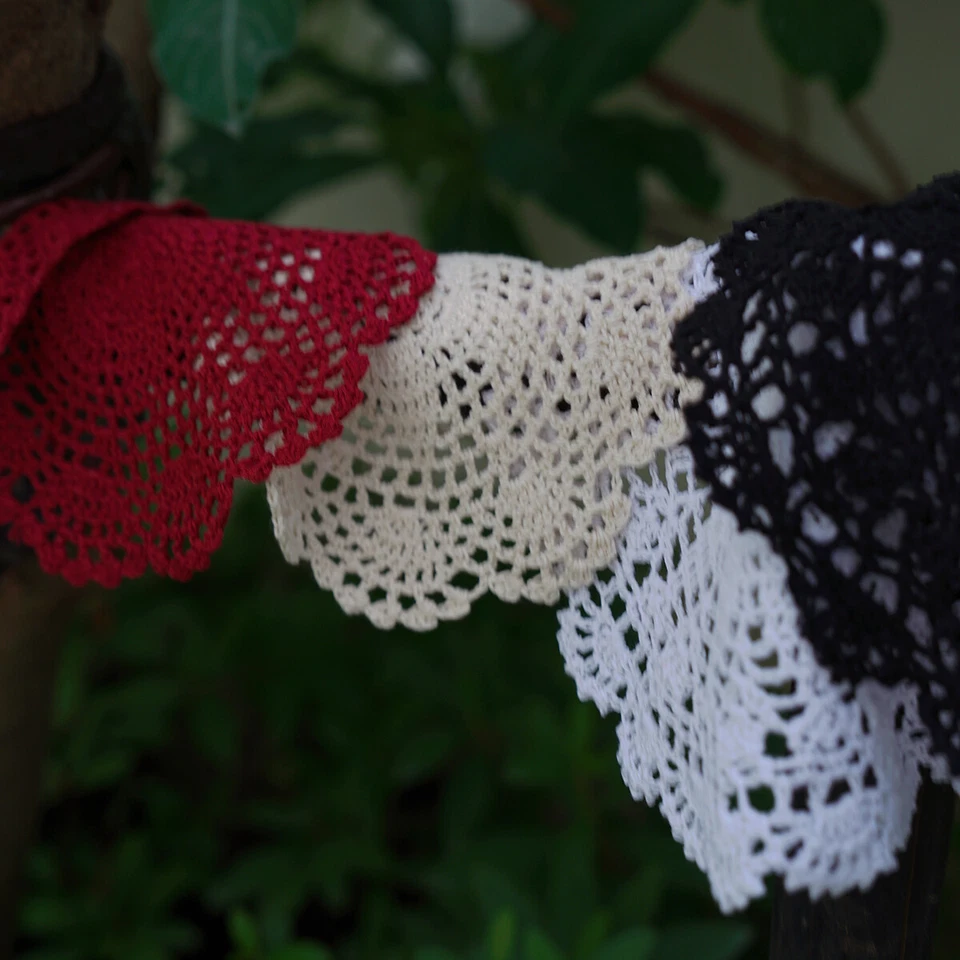 Colchonetas posavasos de algodón hechas a mano de encaje redondo de ganchillo de 8 pulgadas, paquete de 8 Foto 2 de 2