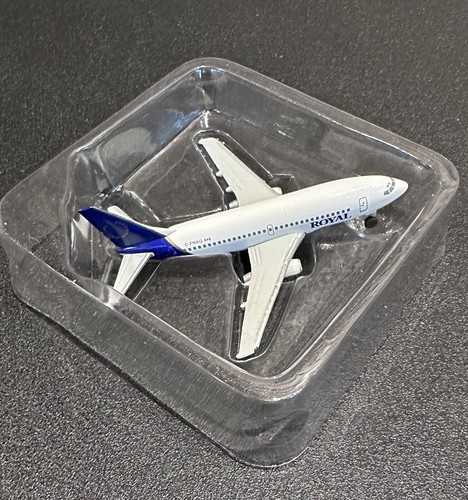 Herpa Miniature Airplane 1:500 Scale Royal Boeing 737-200 - Picture 7 of 12