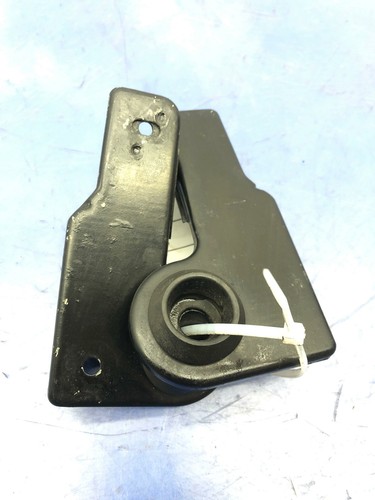 Maserati Quattroporte 2014-2017 Front Right Radiator bracket Photo - $55