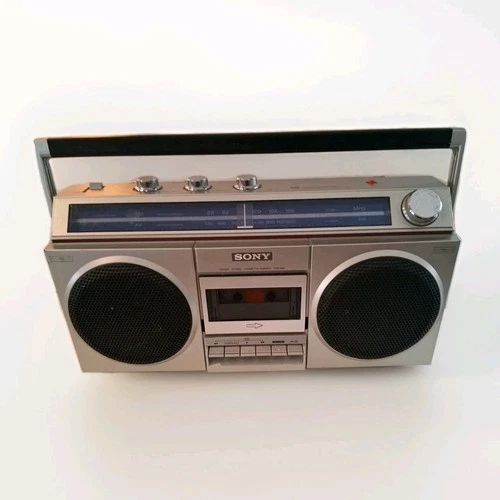 Vintage Sony FM/AM Stereo Cassette Boom Box 80’s Retro Model CFS-400 Tested