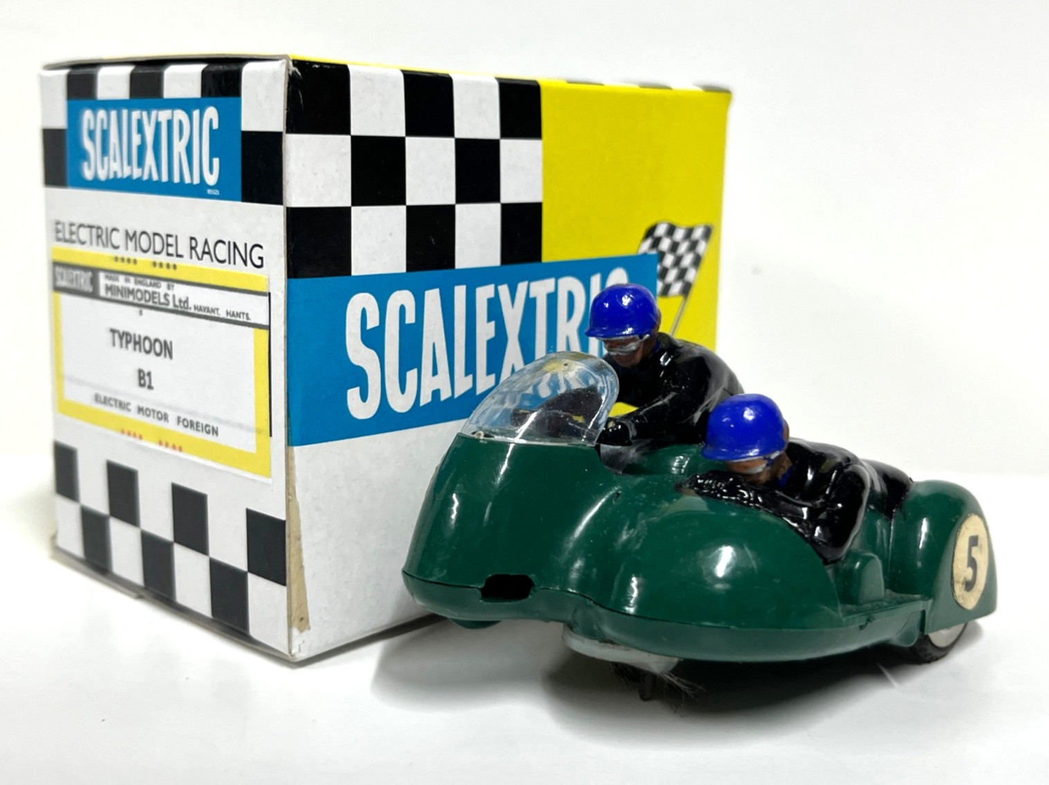 Triang SCALEXTRIC TYPHOON （黄色/緑ヘル） Triang SCALEXTRIC