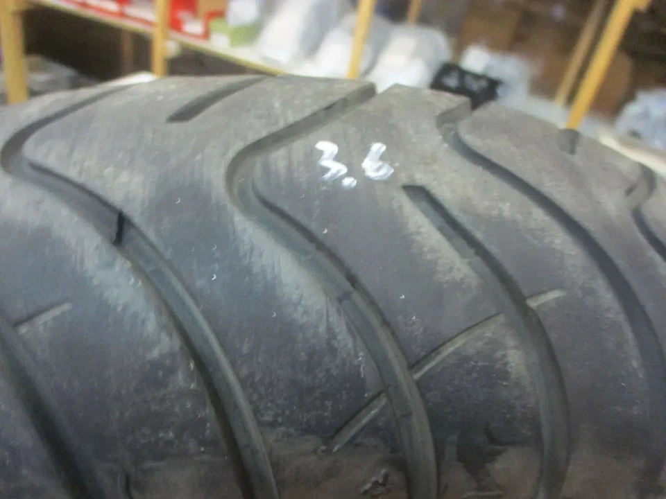 5. HONDA CBR 1000 F SC21 Felge hinten 3,50 x 17 Zoll Hinterrad Reifen 3,6 mm - Bild 3 von 4