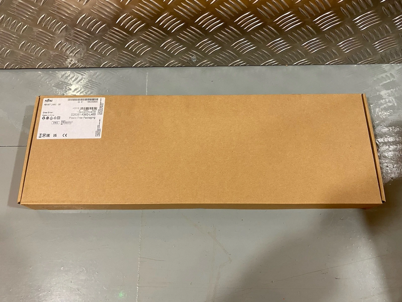 Fujitsu LX960 Wireless QWERTY Keyboard & Mouse Set GB S26381-K960-L465 Brand New