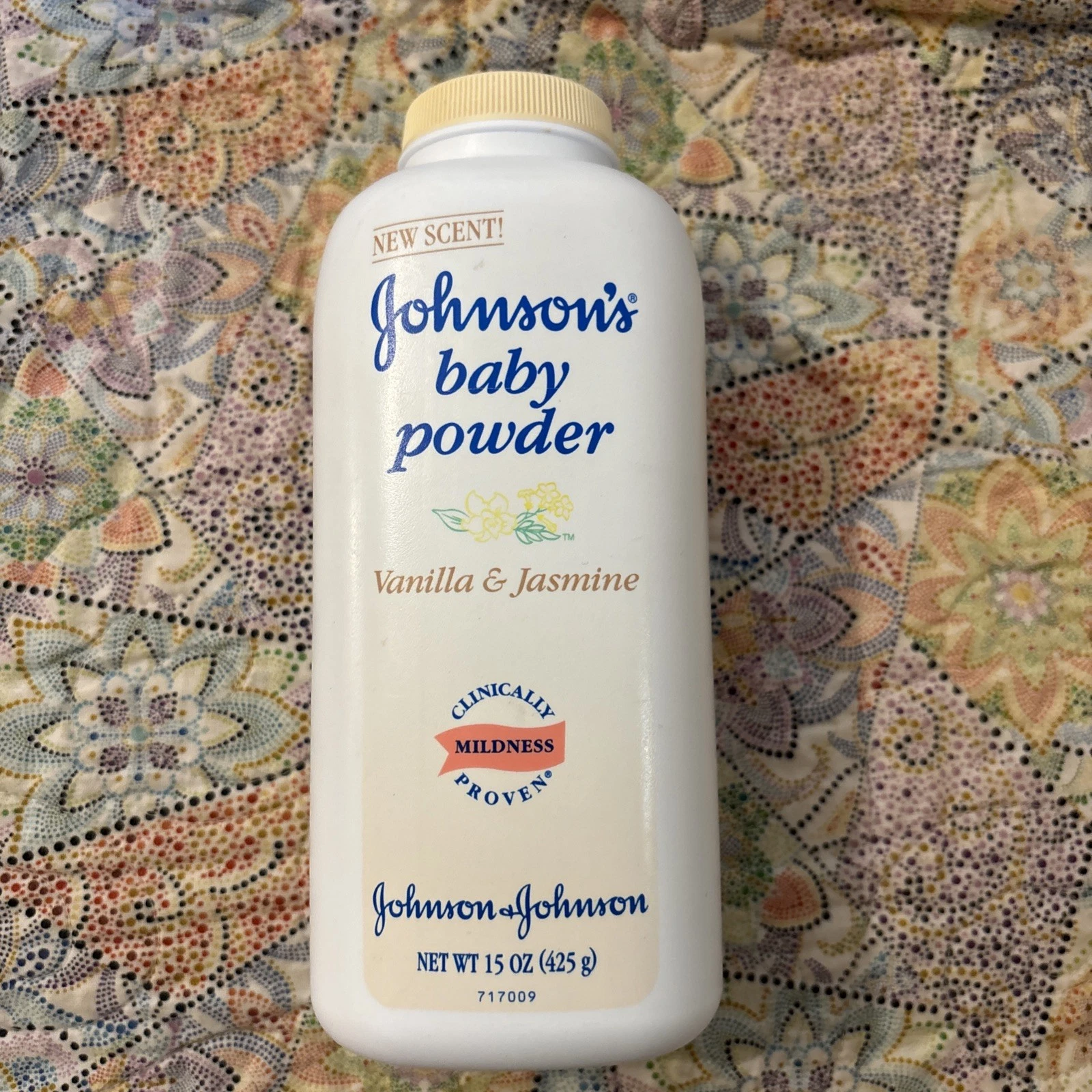 Johnsons Baby Powder Comforting Vanilla & Jasmine Open 50% Full Hard To Find
Opens in a new window o