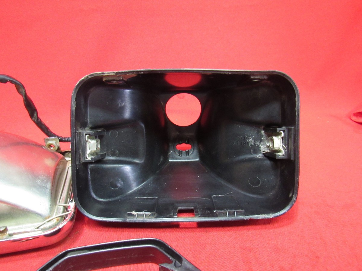 84 Honda TRX 200 A headlight assembly working Stanley 001-2588