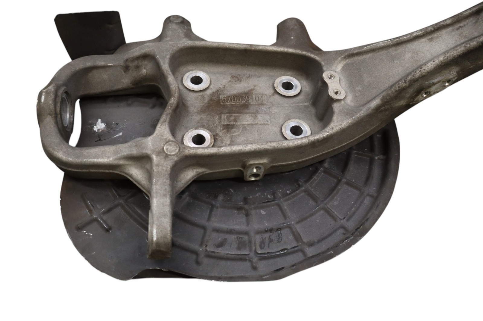 17-21 Maserati Ghibli Front Right Side Wheel Spindle Knuckle Hub Bearing Oem