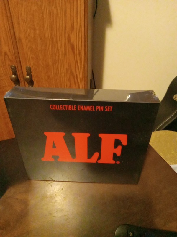 ALF Enamel Pin Set Gutter Garbs Shout Factory New Sealed OOP