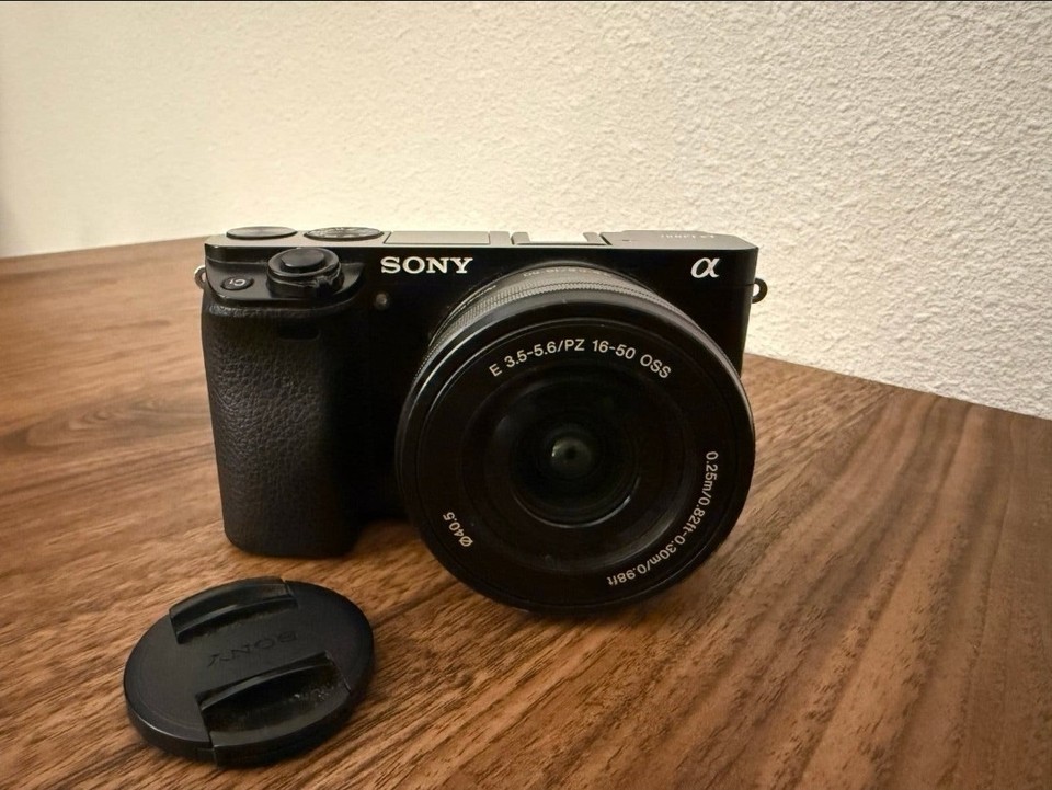 Sony a6000 body + 16-50 lens | Excellent Condition