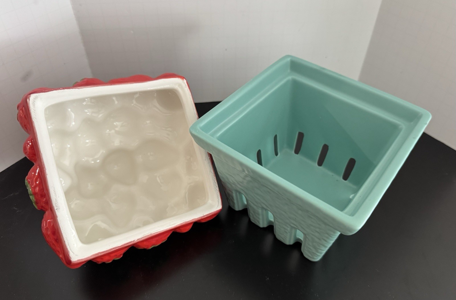 Ceramic box strawberry basket homeworx by harry slatkin Strawberries