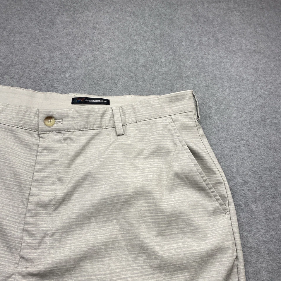 Pantalones Cortos Greg Norman Para Hombre 40x9" Chino Rendimiento Gris Informal Golf Cremallera Bolsillo Logo Foto 3 de 4