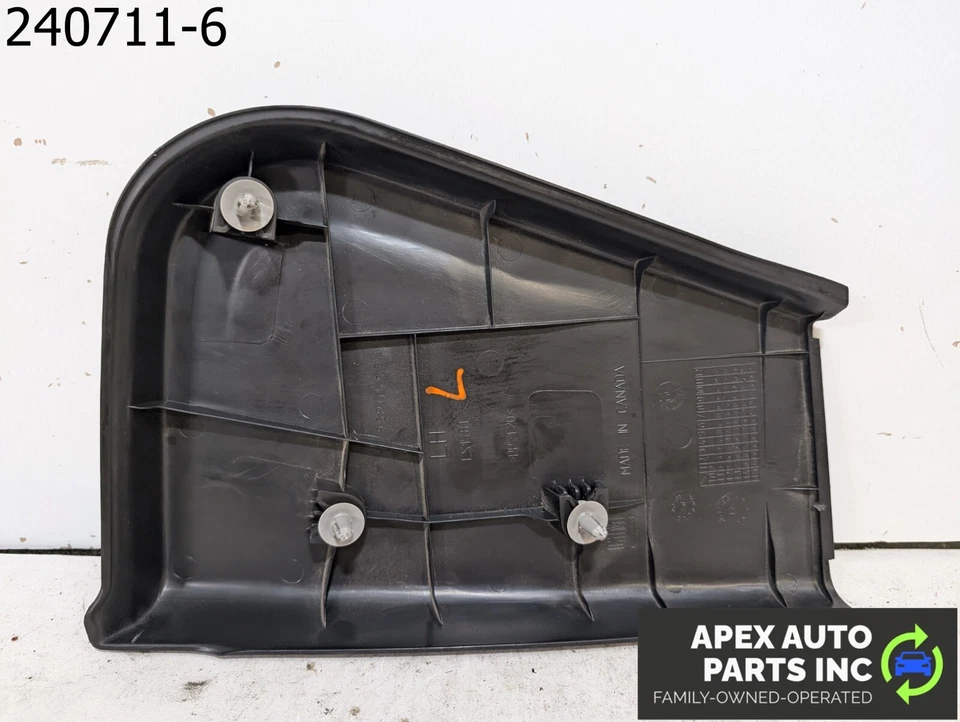 OEM 2018 Chevrolet Sonic 1.4L RS Left Driver Rear Door Handle Foto 4 de 4