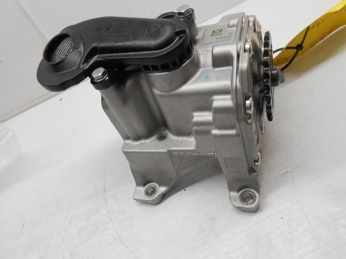 BMW X5 Engine Oil Pump OEM 8646454 / 11417643047 / 7643047 CD0390