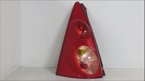 Feu Arrière Gauche Pour Peugeot 104 3 Portes - Occasion - État Fonctionnel, Traces D'usure