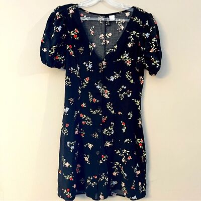 H&M Divided V-Neck Button Up Dress Size S Black Floral