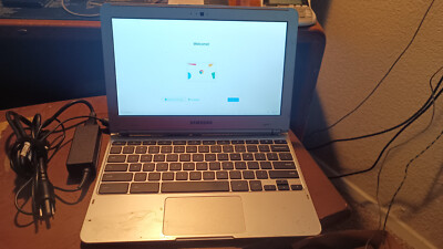 Samsung Laptop Chromebook XE303C12-A01US, Dual-Core 1.7GHz 2GB 16GB