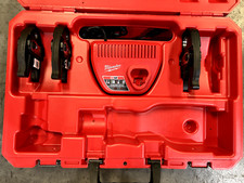 Milwaukee Jaws w/Case 2473-22 M12 Force Logic...
