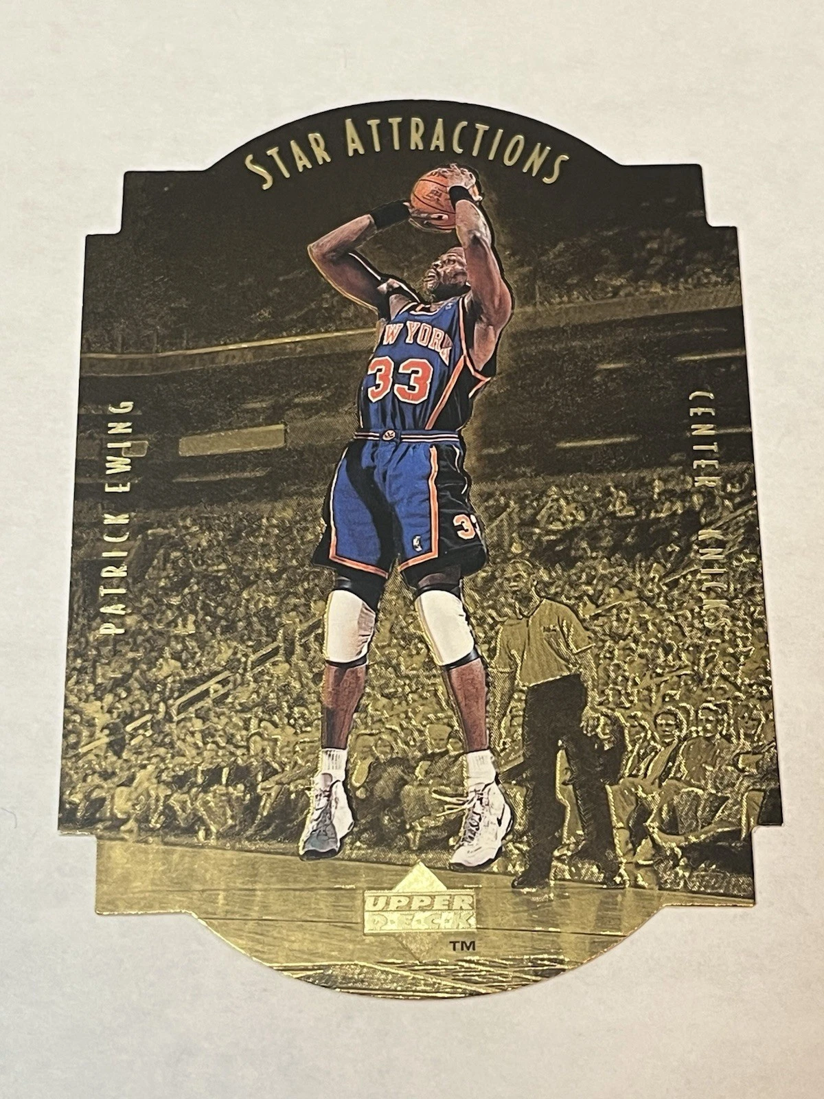 1997-98 UD Collector's Choice Patrick Ewing Star Attractions GOLD SA10