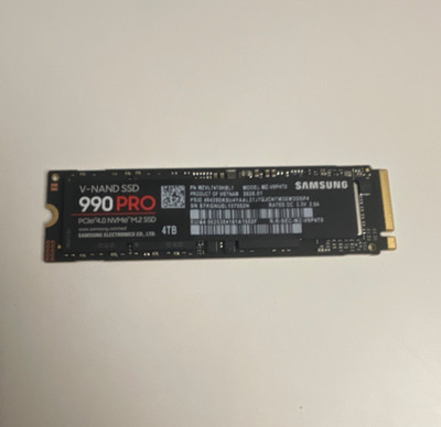 Samsung 990 PRO V-NAND PCIe 4.0 NVMe M.2 2280 SSD 4TB Internal Drive