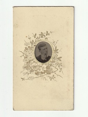 Sehr schöner junger Mann raucht eine Zigarette - Ferrotype ca 1910