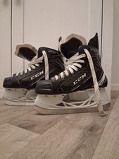 CCM Tacks 9040 Youth Ice Hockey Skates - USA 3.5 / EU 36