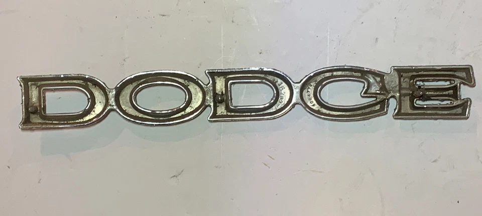 Dodge Ram Truck Ram Ram 1979-1985 OEM capó emblema insignia cromada Foto 3 de 4