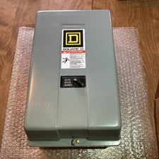 Square D 8903LXG20V02CR6 Lighting Contactor 600Vac 30A 2 Pole