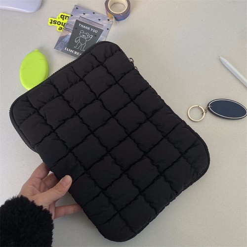 Quilted Laptop Bag Fluffy Padded Carrying Case for Laptop (Black 15-15.6 Inch) - Afbeelding 7 van 10