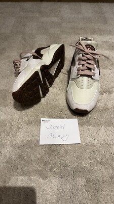 Nike Air Huarache WMNS Rattan White Pink  Größe 40 weiß beige Neu/original!