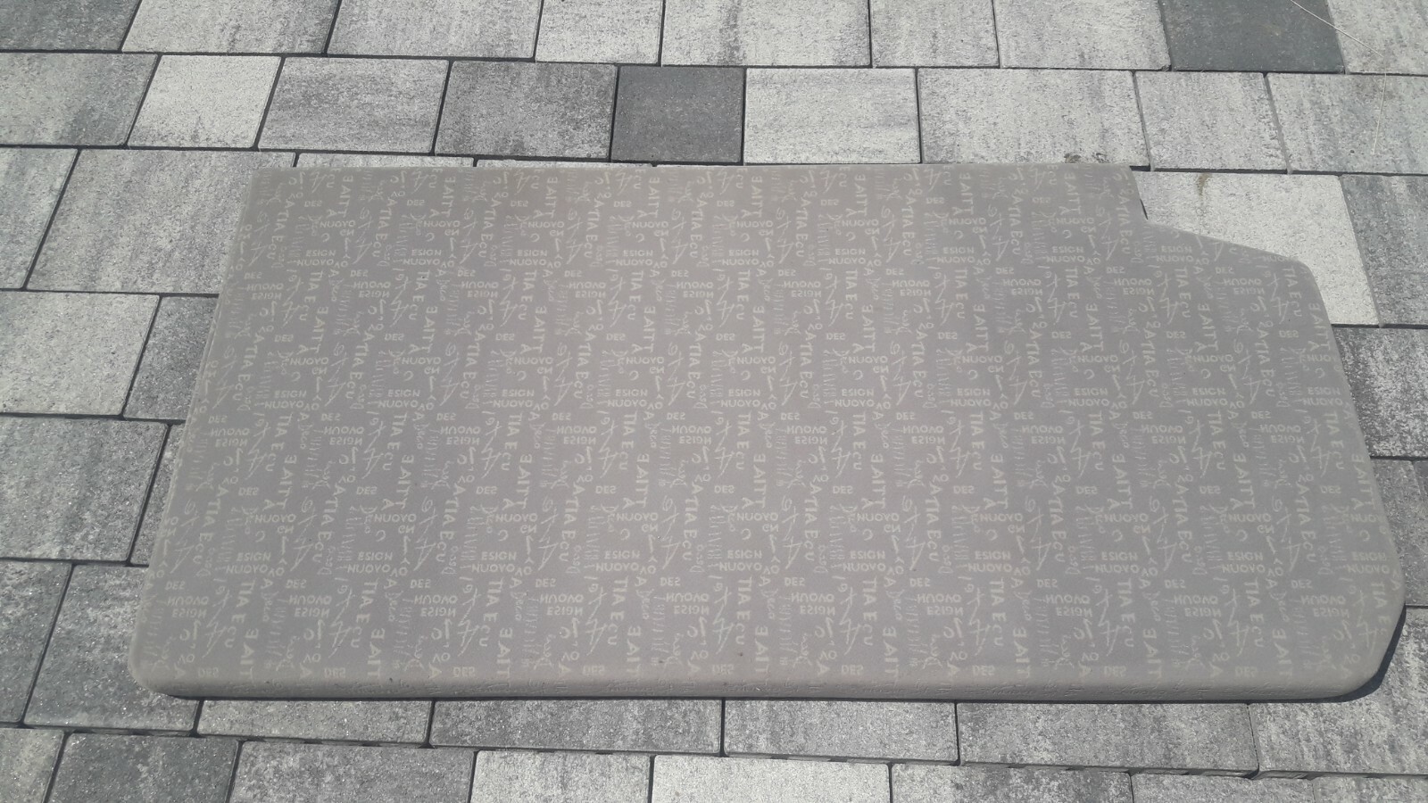 Bild 2 von 12