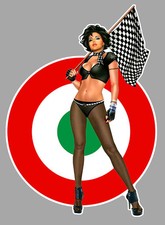 PINUP ITALIE SCOOTER VESPA