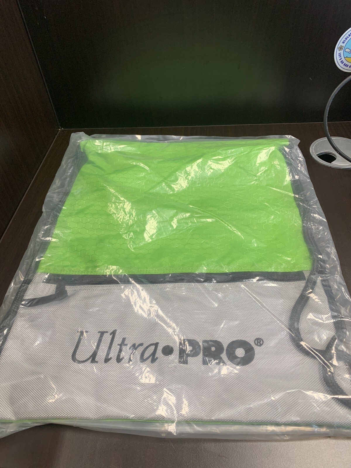 Ultra Pro Pack Back Green/ Grey