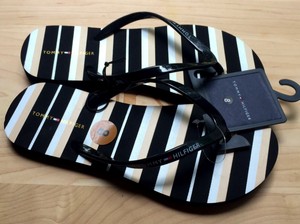tommy hilfiger flip flops womens uk
