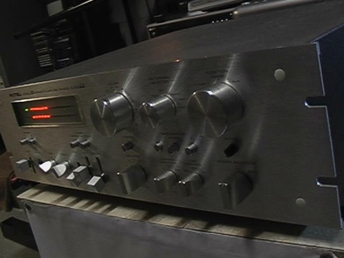 Rotel RA-2030 Integrated Amplifier.  Vintage Classic Rare!