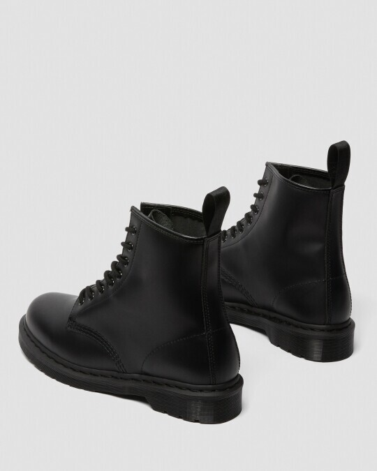 Dr. Martens Boots 1460 Mono Smooth Black 14353001 Fast Dr. Martens Boots 1460 Mono Smooth Black 14353001 Fast