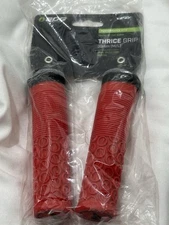 SDG Thrice Lock On Mountain Bike Handlebar Grips - Red M/L 33mm