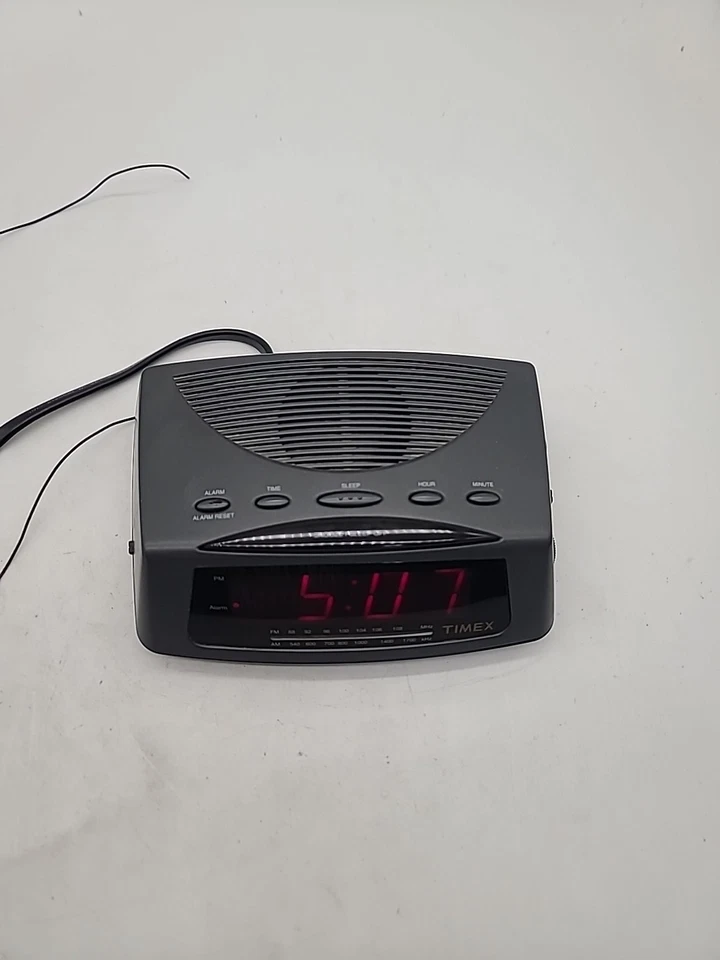 Vintage Timex T229B AM/FM Alarm Clock Radio Tested Works - Image 2 of 4