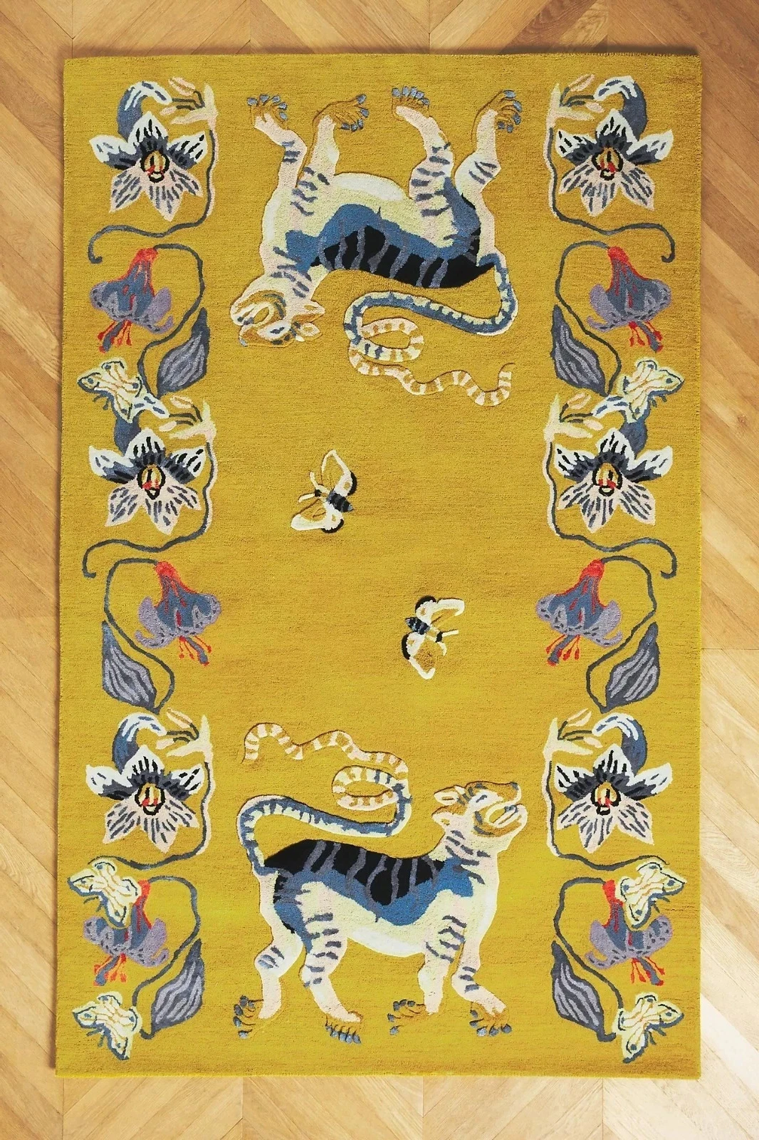 Vintage Tufted Wool Silk Rug Yellow Floral Tiger Snake Design Handmade
Opens in a new window or tab
