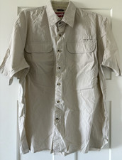Wrangler Men's Solid Beige Cotton Woven Button-Up Shirt XL Short Sleeve Pockets