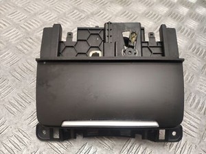 AUDI A4 Allroad 8KH, B8 Aschenbecher 8K0857965 2.0 Diesel 130kw 2012