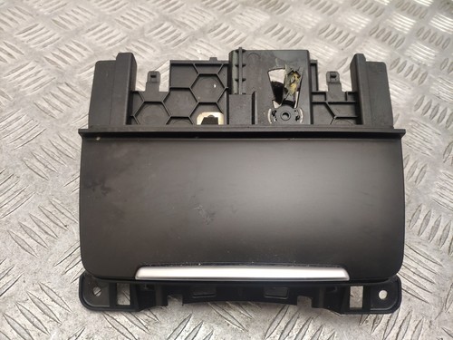 AUDI A4 Allroad 8KH, B8 Aschenbecher 8K0857965 2.0 Diesel 130kw 2012