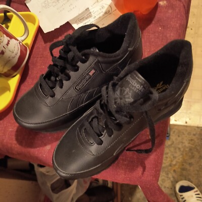 Size Reebok Classics Renaissance Wide Black