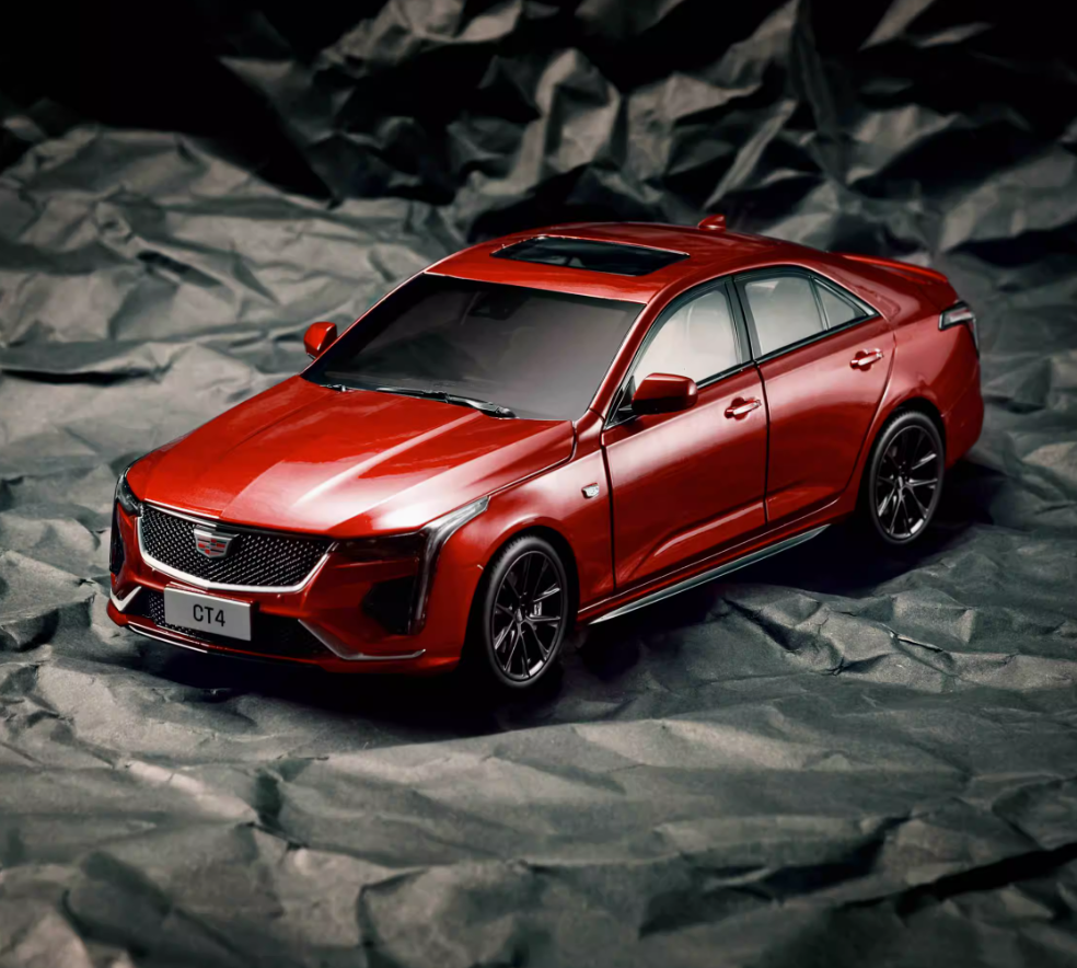 1:18 Scale Cadillac CT4 Red Diecast Model Car Paudi Toy Gift