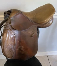 Beval LTD English Style Saddle approx. 15 1/2" Has Wear