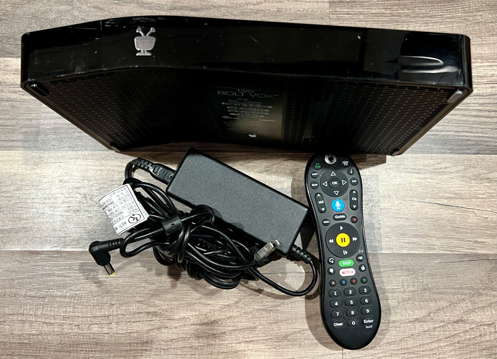 Tivo Bolt Vox DVR with LIFETIME, Voice Remote TCD849500V 4K, Dolby