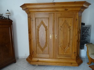 ORIGINAL BAROCKSCHRANK BAROCK SCHRANK HALLENSCHRANK UM 1740 in