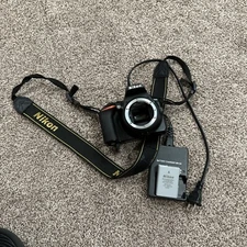 Nikon D3500 24.2 MP Digital SLR Camera Body Only TESTED Works +Battery+Charger