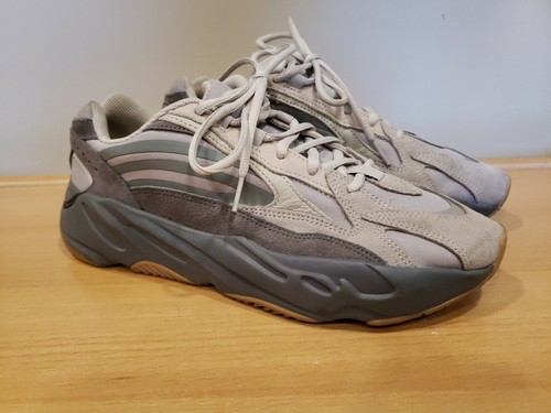yeezy 700 tephra