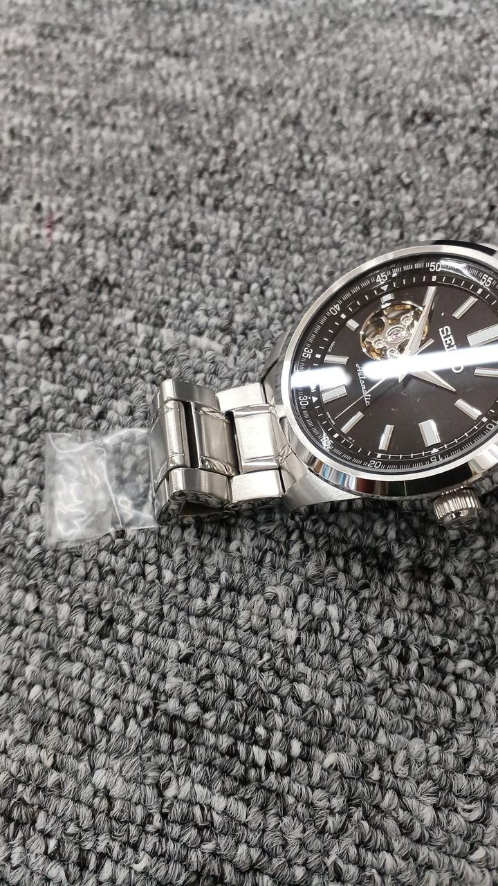 Automatic Wristwatch Model Number 4R38 02A0 SEIKO image 6