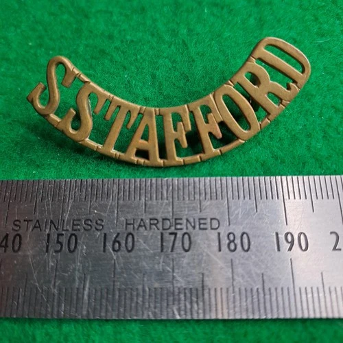 WW1 South Staffordshire Stafford Regiment Shoulder Title Badge Hex Lugs