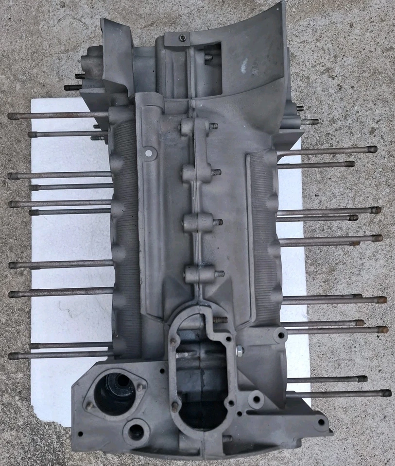  Porsche 911 F 2.2 T MONOBLOCK - CRANKCASE - Type 911/03 - 1969-1971 ORIGINAL  - Image 3 of 4